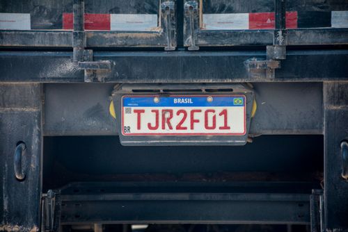 01BUR728