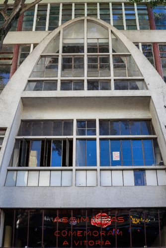 03EV748