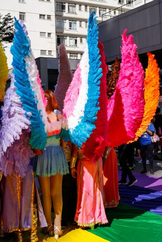 03EV898