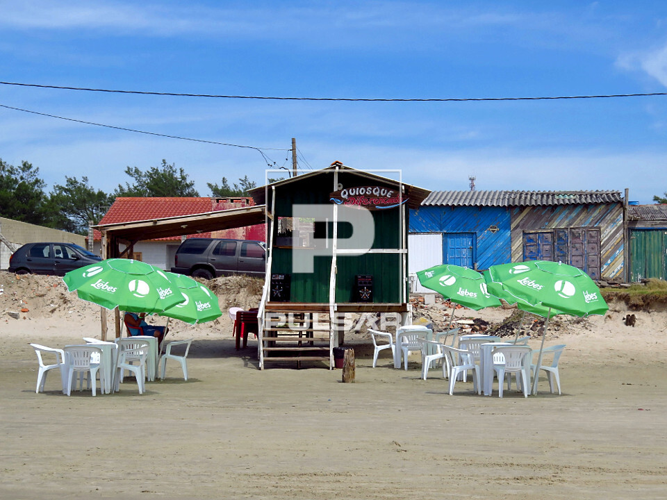 Quiosque na Praia de Cidreira - 