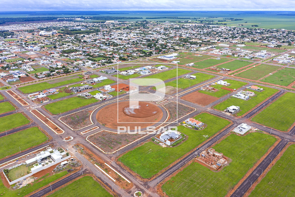 Vista de drone de moradias em loteamento - bairro novo de classe alta - 
