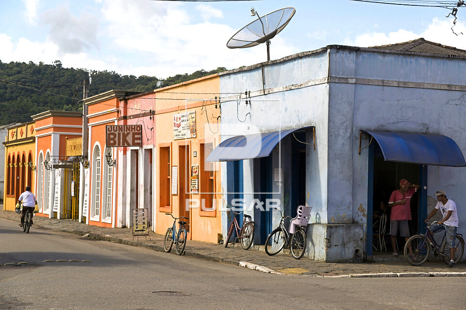 Rua comercial da cidade