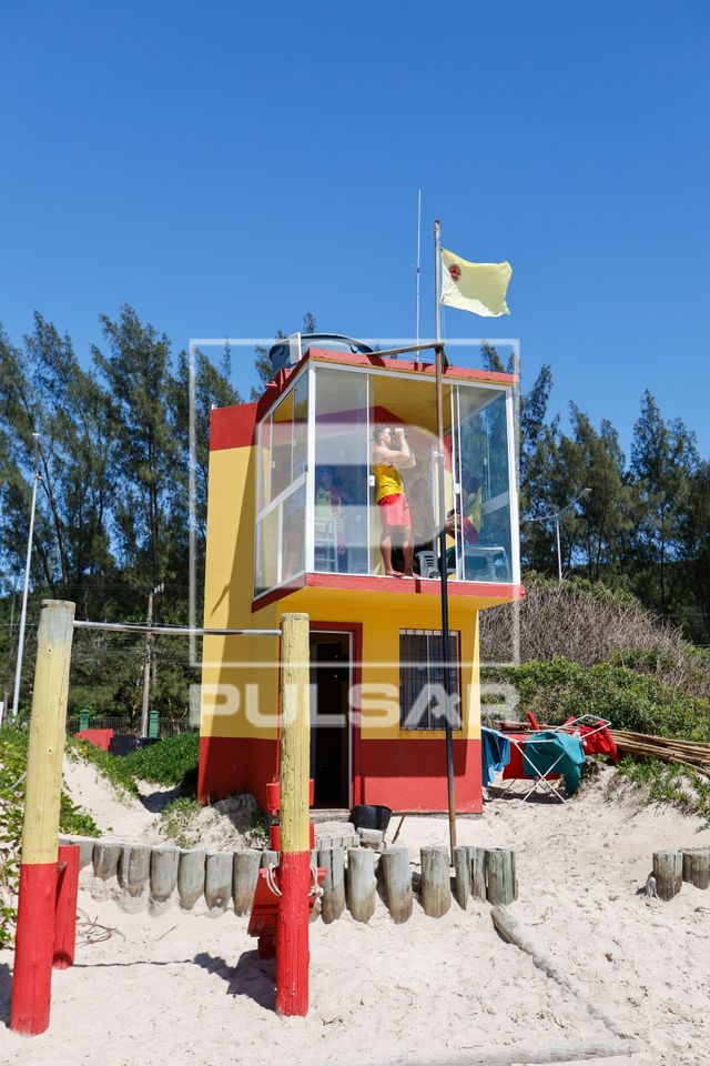 Posto de salva-vidas na Praia de Mariscal