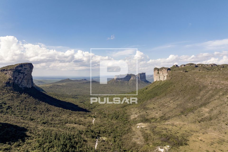 Vista do Vale do Cerrado e ao fundo Morro do Camelo - Parque Nacional da Chapada Diamantina