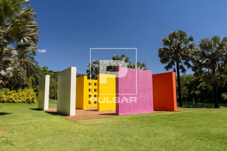 Invenção da cor - Penetrável Magic Square 5 De Luxe 1977 - obra de Hélio Oiticica no Instituto Inhotim - U