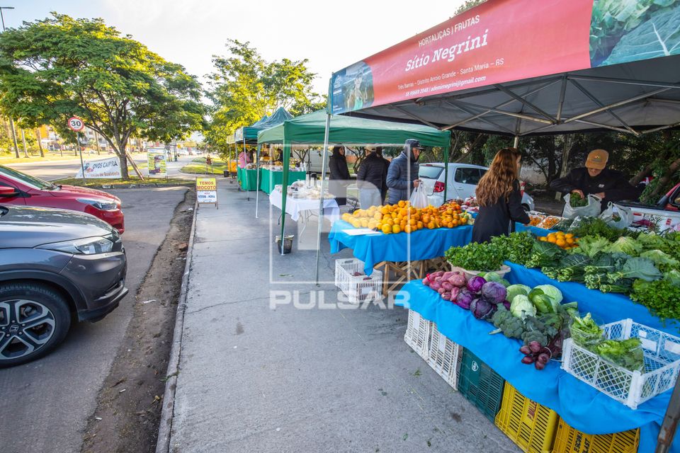 Feira do Produtor na avenida Roraima - bairro Camobi