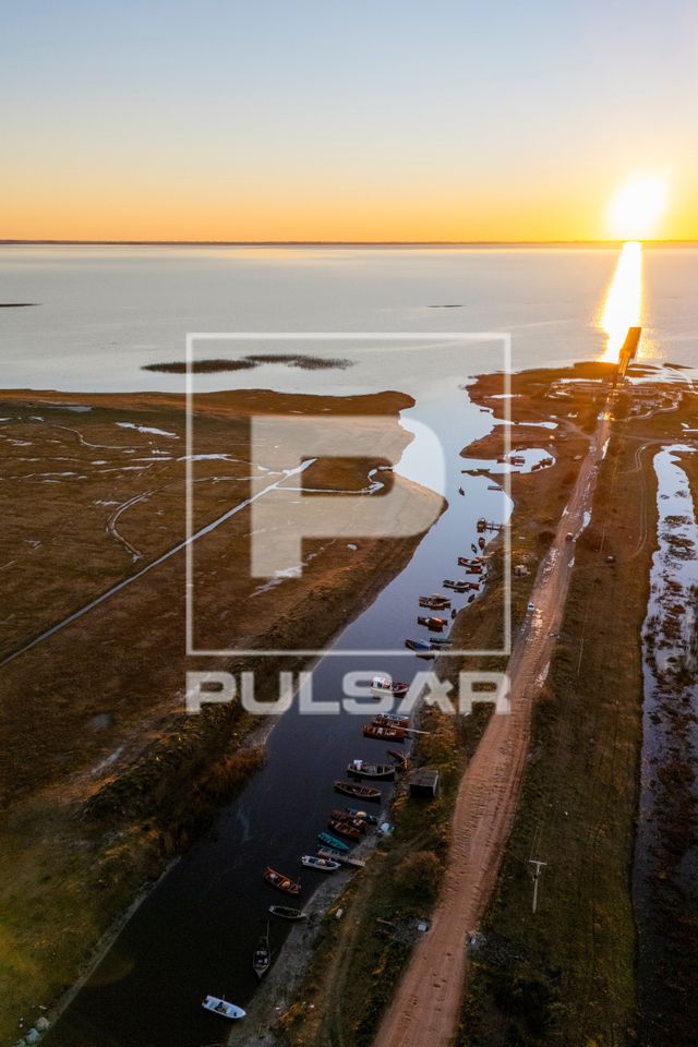 Ancoradouro do Porto da cidade na margem da Lagoa Mirim