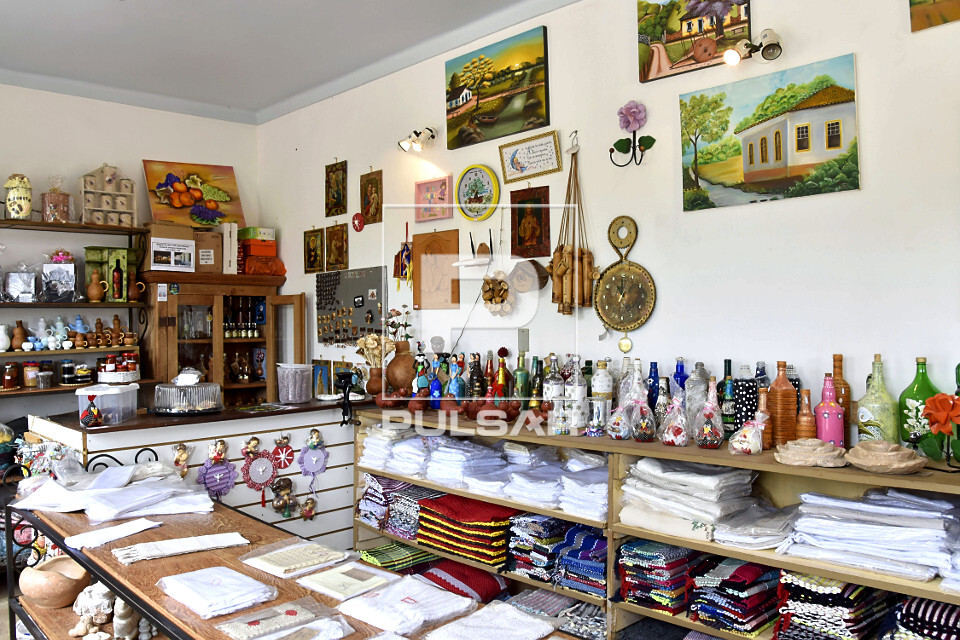 Loja de artesanato e produtos regionais - 