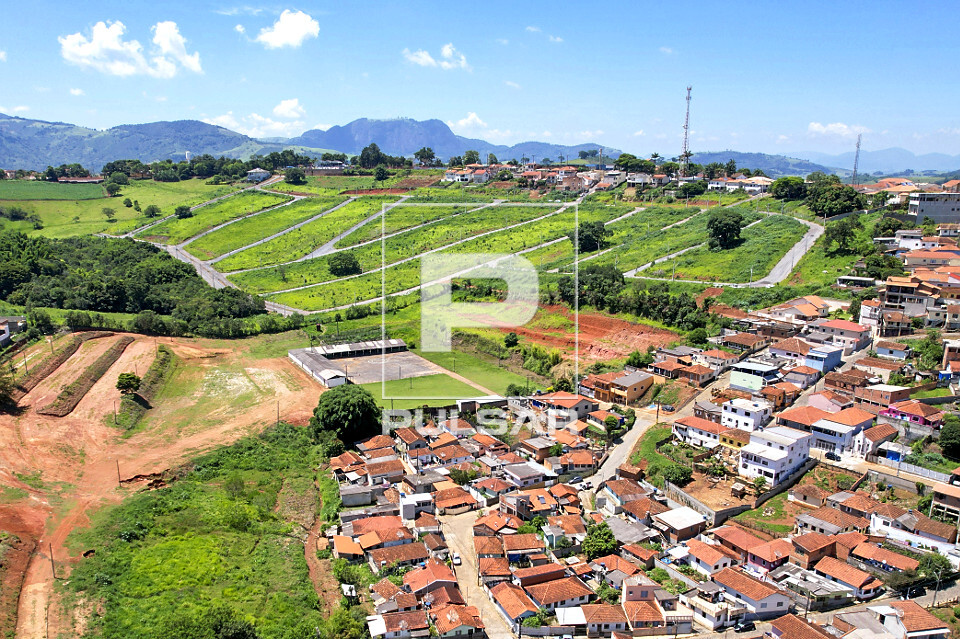 Vista de drone de moradias da cidade