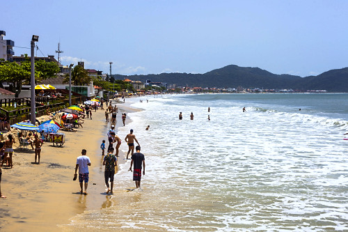 Avanço do mar na Praia dos Ingleses
 - 