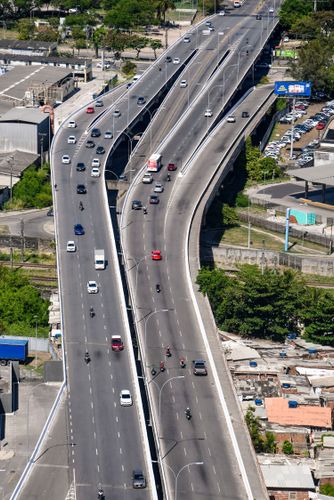Vista de cima do viaduto Tancredo Neves