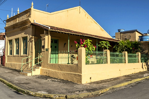 04MAS004