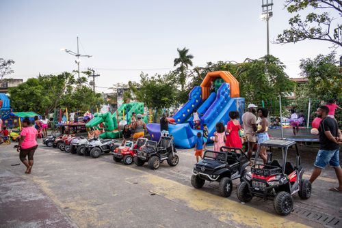 sm_tsk169ページ brincadeira | Pulsar Imagens | Banco imagens do Brasil