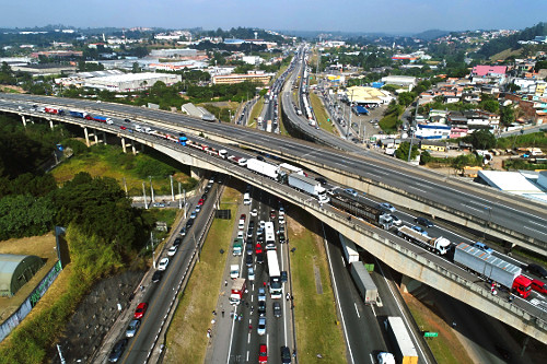 Paralisação dos caminhoneiros no Rodoanel em protesto contra os altos preços do diesel - SP-021 - Rodoanel 