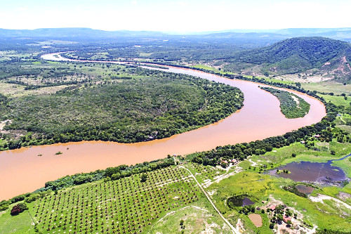 R8iW84ページ rio araçuaí | Pulsar Imagens | Banco imagens do Brasil