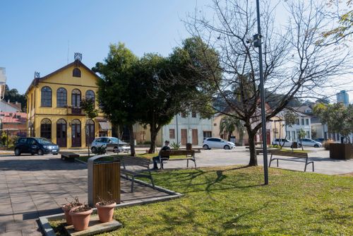 Praça Garibaldi e casario histórico do centro histórico